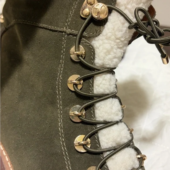 Franco Sarto Women's Olive Suede Lace-Up Boots, size 11, EUC - Picture 6 of 13
